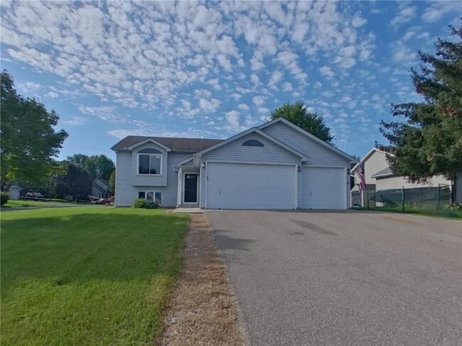 Primary Photo - 2094 French Trace Ave