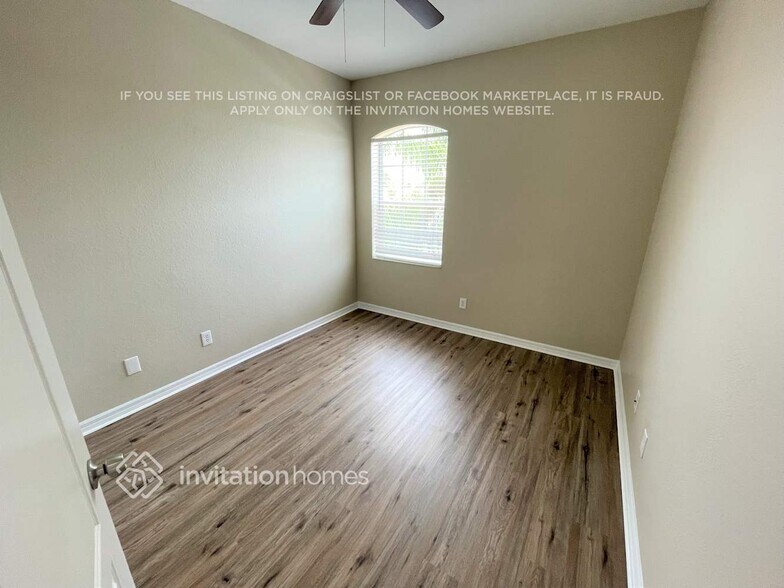 Building Photo - 2183 Chenille Ct