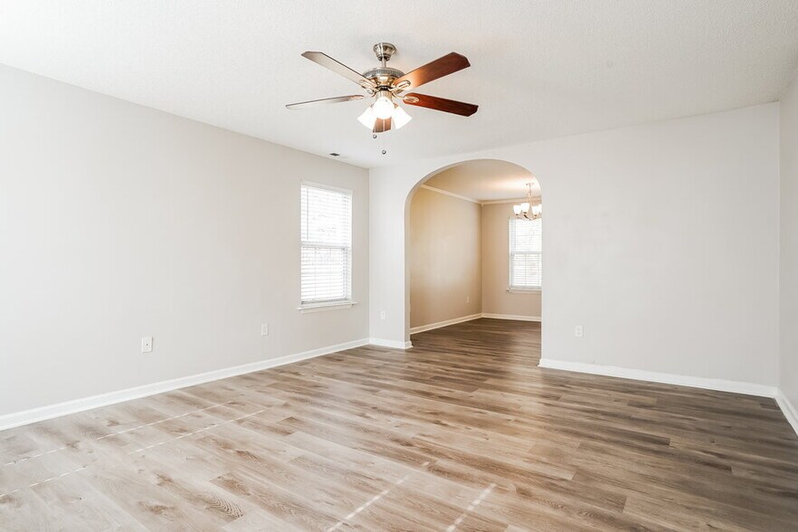 Building Photo - 4409 Cobble Creek Ln