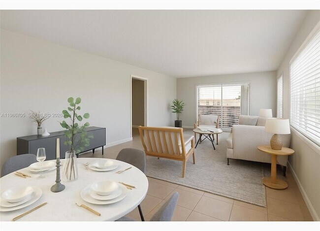 Building Photo - 3050 NE 16th Ave