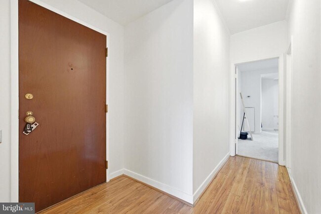 Building Photo - 955 26th St NW