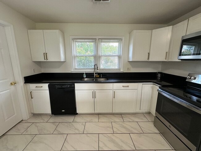 Building Photo - 752 Kempsville Rd