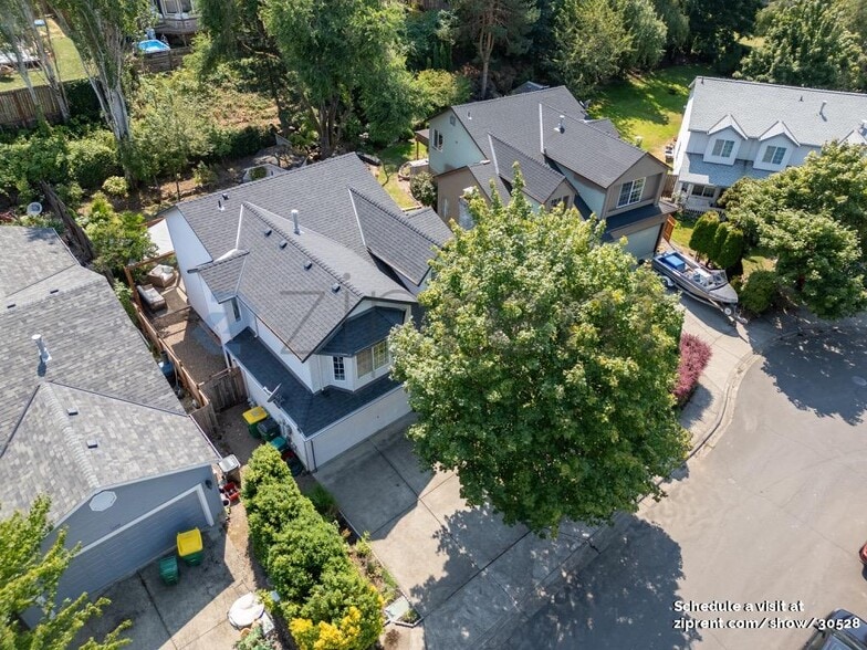 Building Photo - Unit