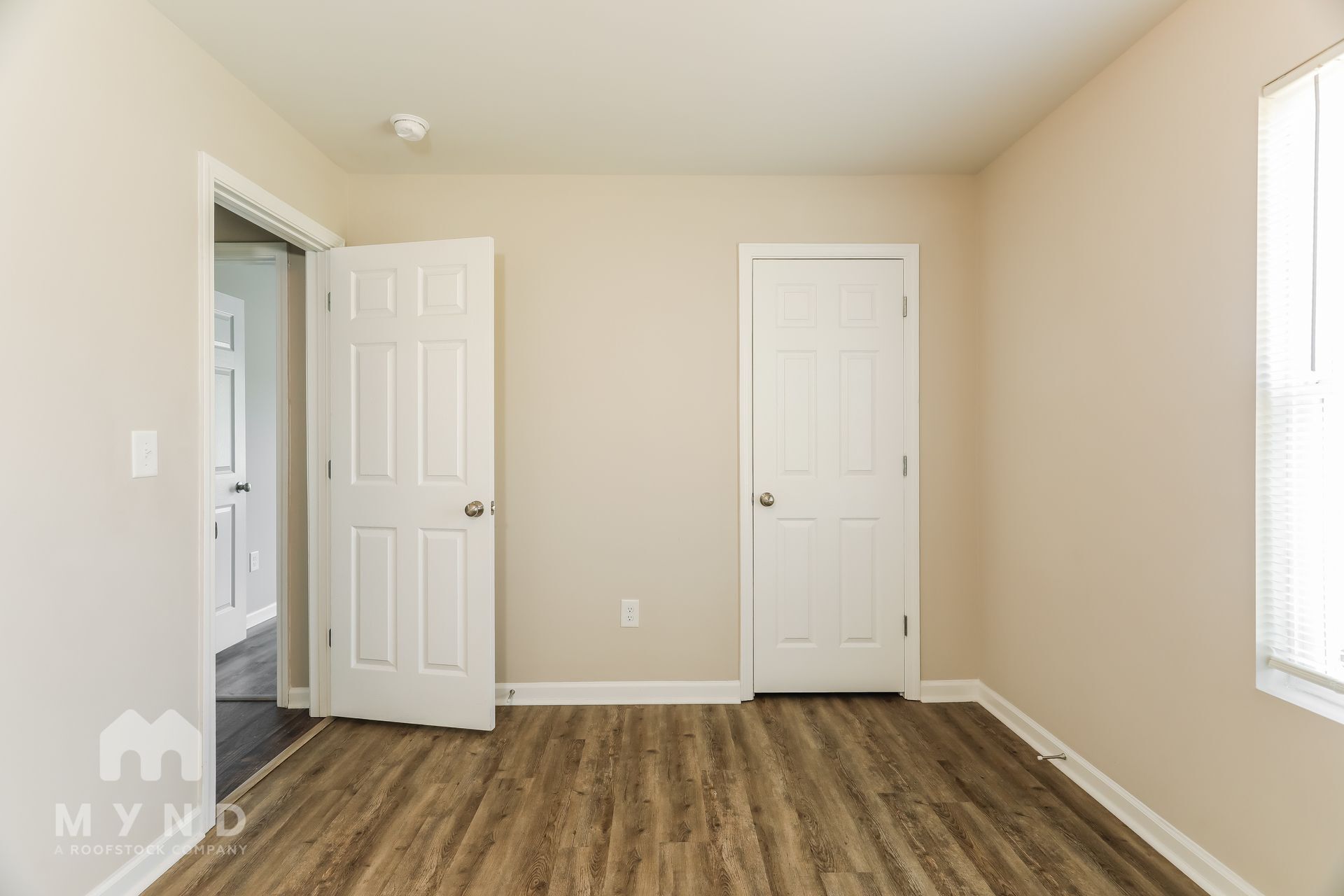 Building Photo - 15 Tiffany Ln