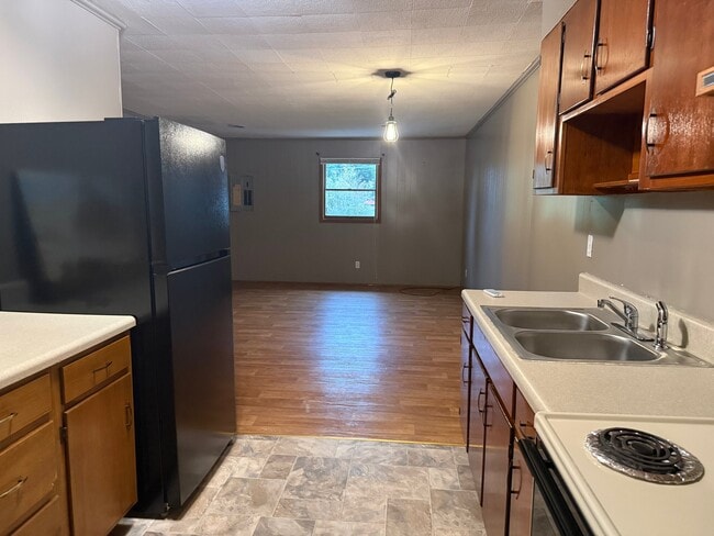 Building Photo - 2506 Elizabethton Hwy