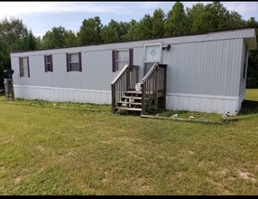 Building Photo - 70 Buttercup Dr