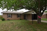 Building Photo - Spacious 4 Bedroom Brick Home Near Sheppard AFB with Fenced Backyard