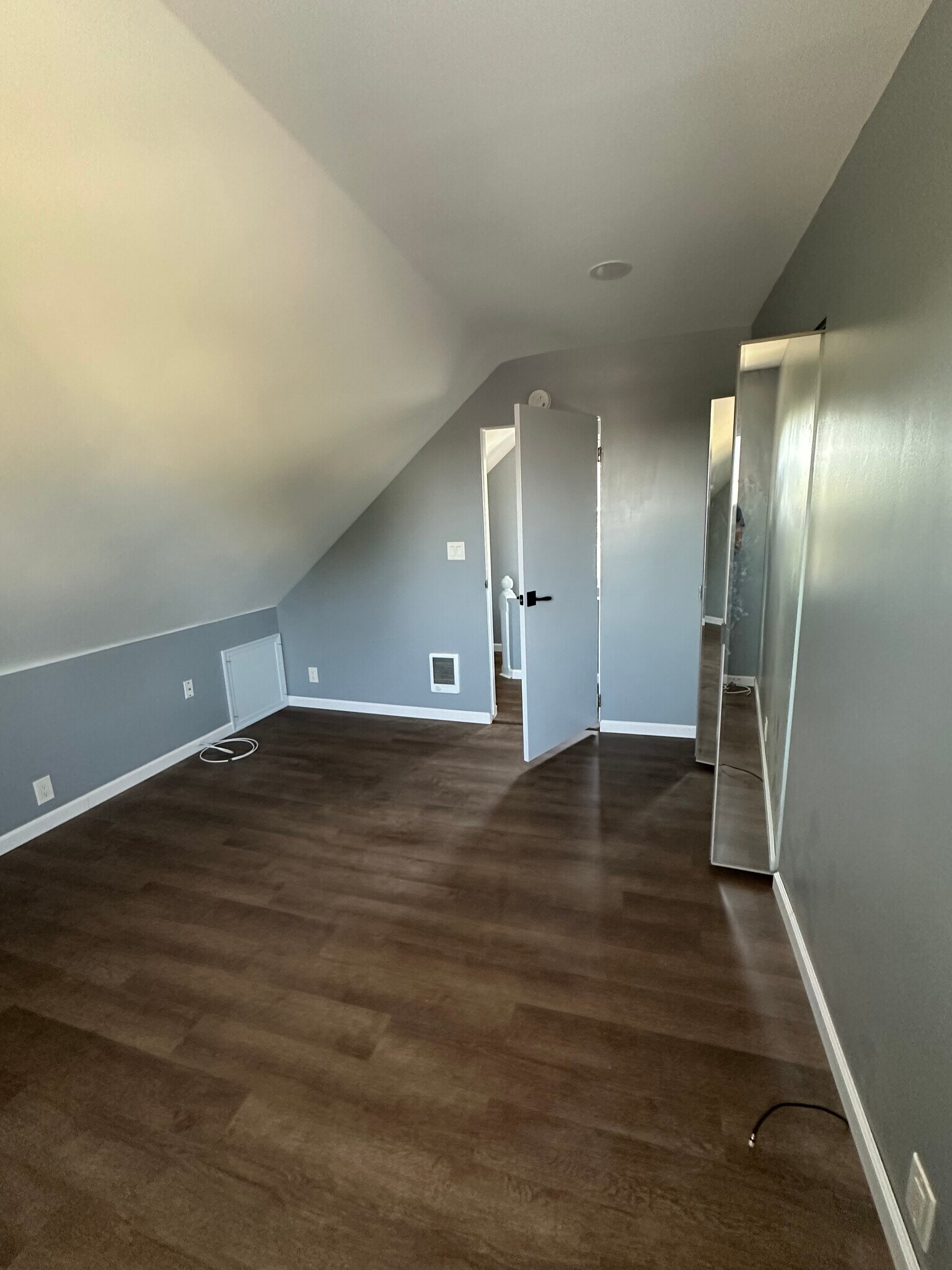 Building Photo - 326 Walnut St