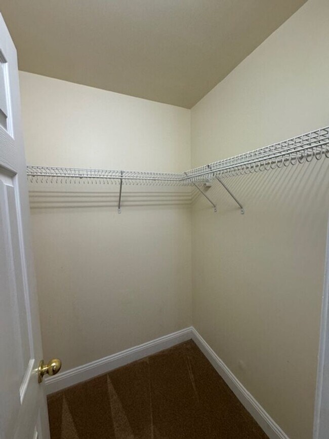 Building Photo - Home in Plantation Pointe