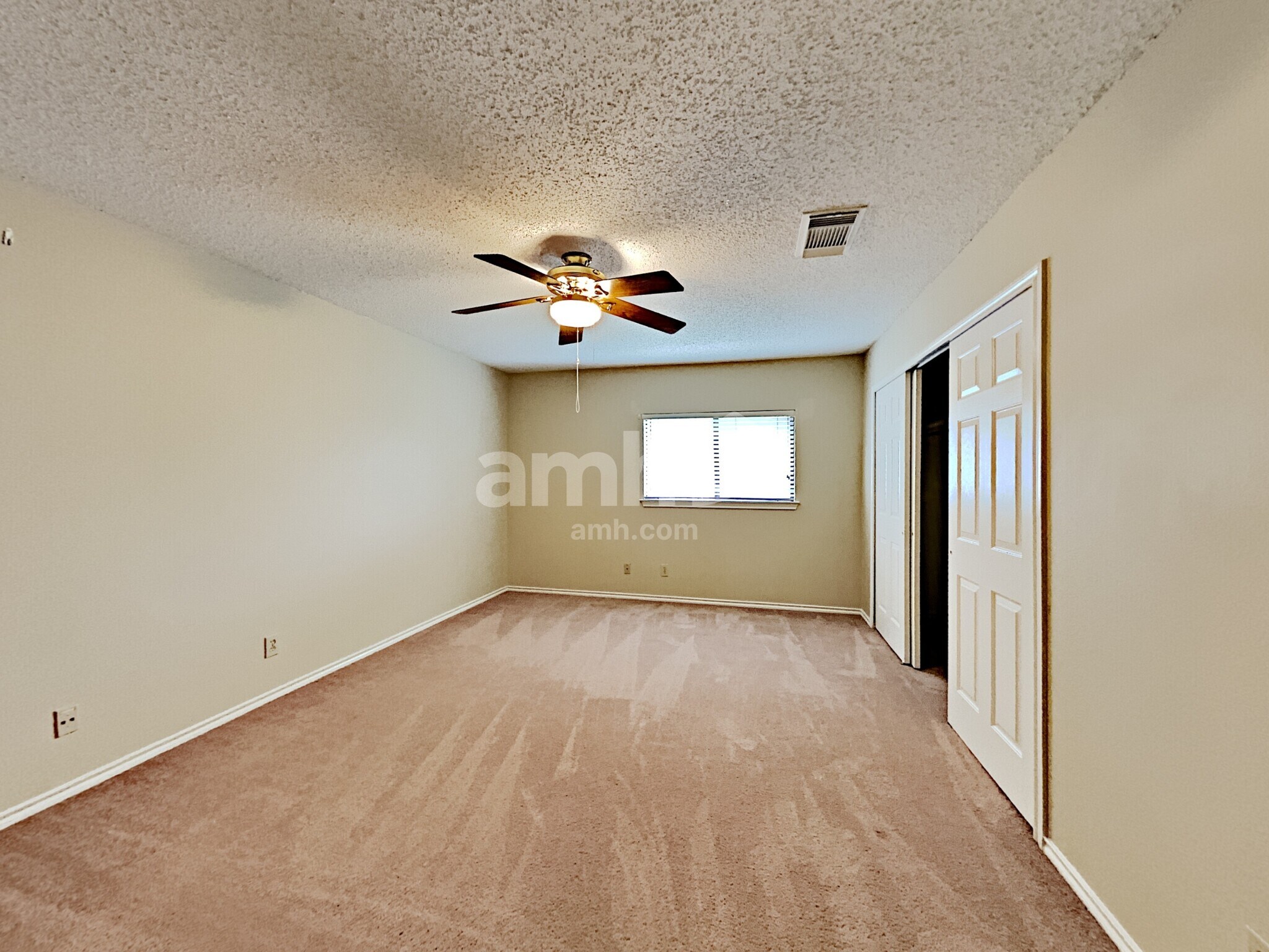 Building Photo - 18027 Redriver Song