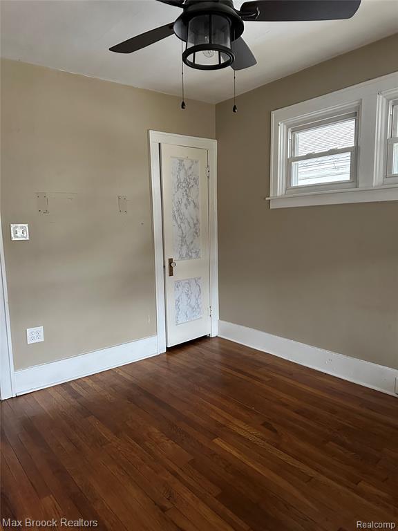 Building Photo - 264 E Breckenridge St