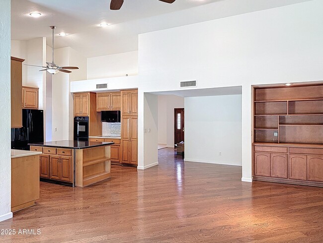 Building Photo - 9888 E Ironwood Dr