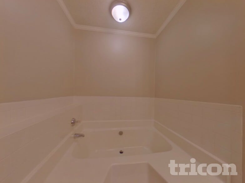 Building Photo - 1305 Rock Knoll Dr