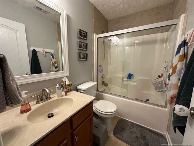 Building Photo - 2240 Sir Michael Dr