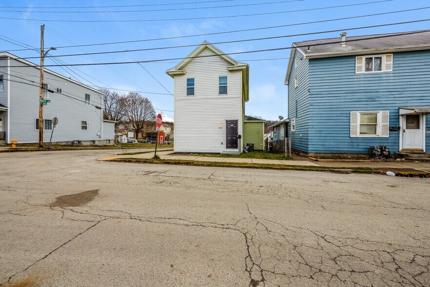 Building Photo - 800 Addison St