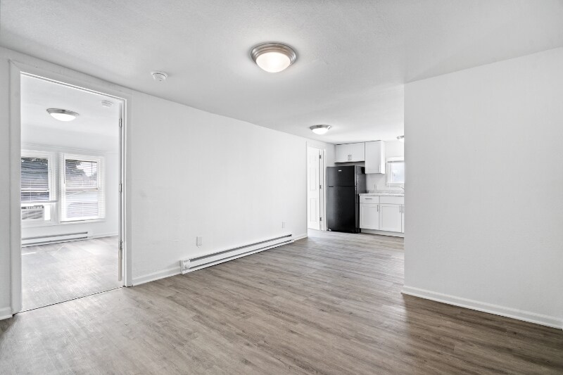 Building Photo - 102 S West St