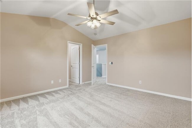 Building Photo - 13 Concordia Dr