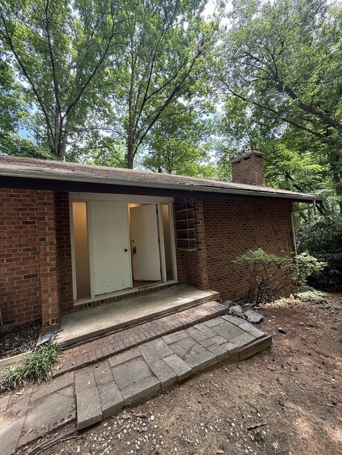 Building Photo - 44 Davie Cir