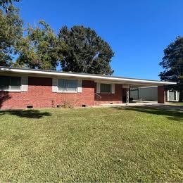 Building Photo - 1106 Ridge Rd