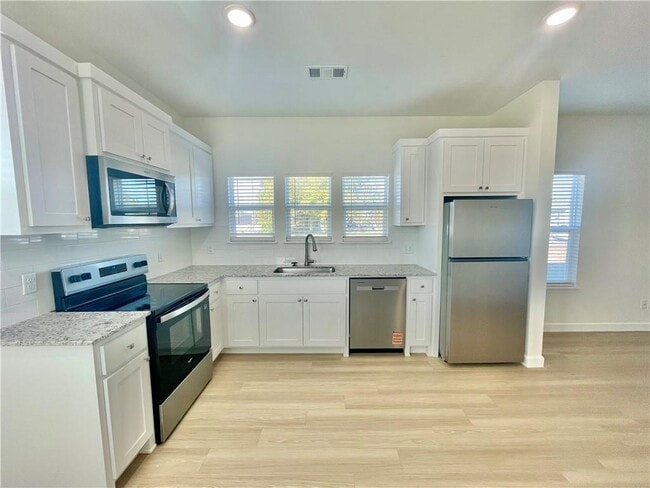 Building Photo - 506 Park St