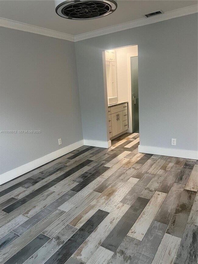 Building Photo - 1070 NW 53rd St