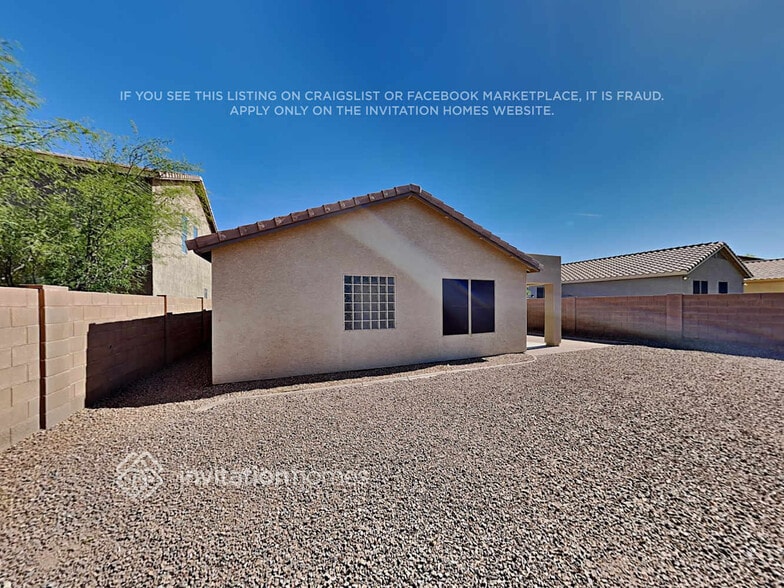 Building Photo - 2170 W Agrarian Hills Dr