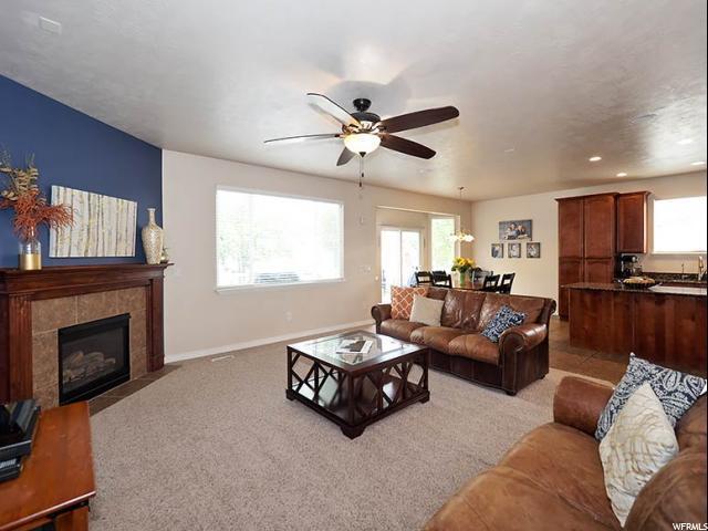 Building Photo - Beautiful 6-Bedroom Riverton House
