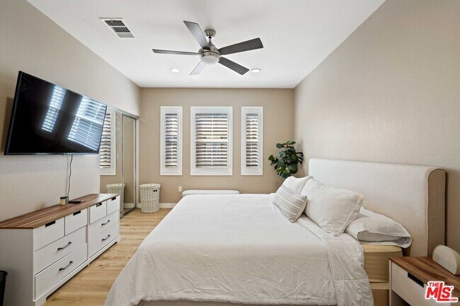 Building Photo - 17969 Lost Canyon Rd