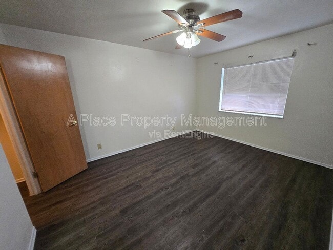 Building Photo - 2727 Hampton Ave