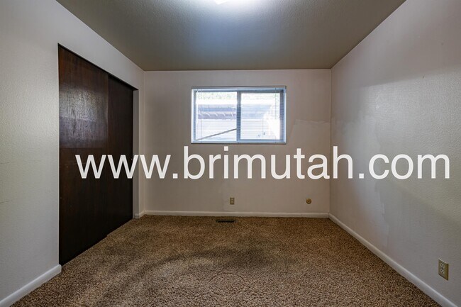 Building Photo - 2045 S 2200 E