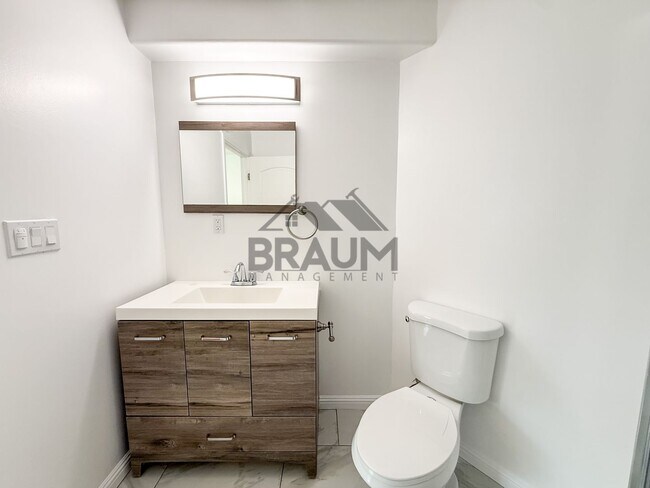 Building Photo - 1423 Franklin St