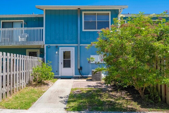 Building Photo - 123 Rio Del Mar St