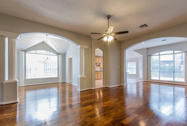 Building Photo - 1230 Sienna Hill Dr