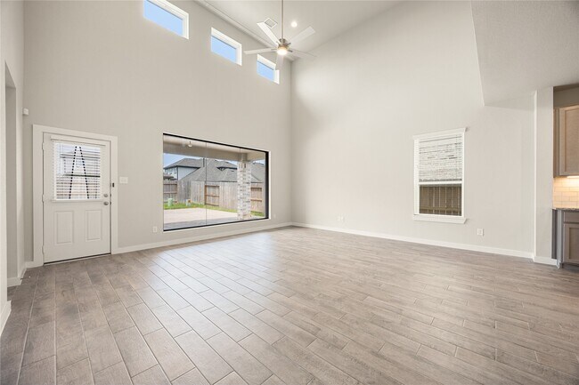 Building Photo - 27118 Peaceful Cv Dr
