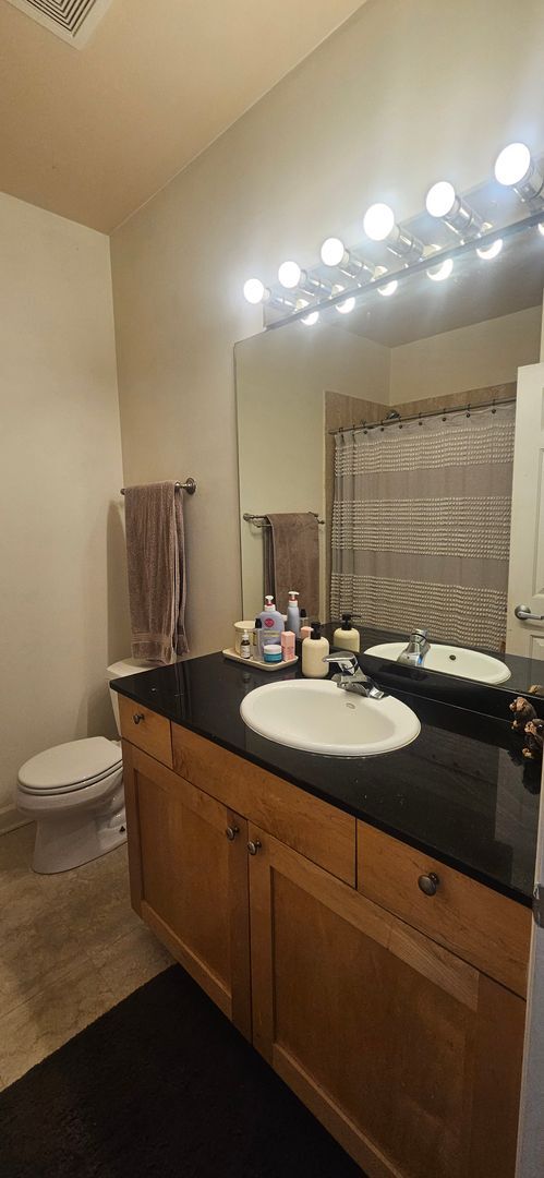 Building Photo - RIVER WEST - BEAUTIFIL 2BD/2BTH CONDO FOR ...