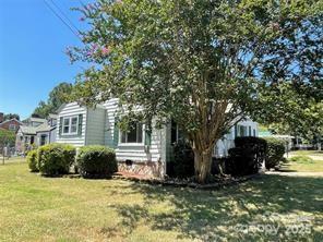 Building Photo - 765 N Church St