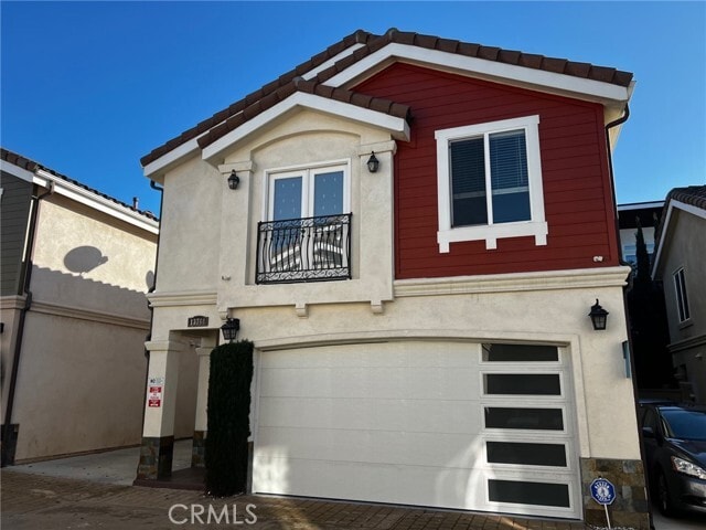 Building Photo - 13768 Cordary Ave