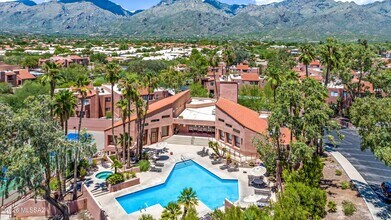 Building Photo - 5051 N Sabino Canyon Rd
