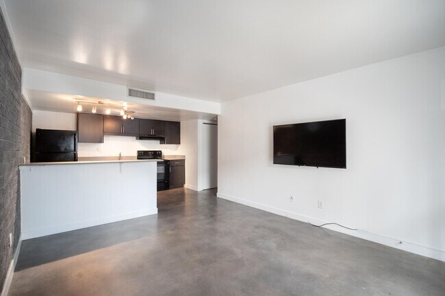 Building Photo - Broadway Apartments