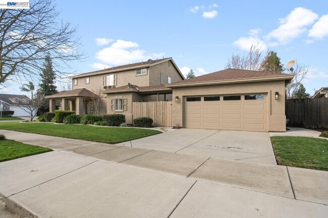 Building Photo - 2301 Mountain Springs Dr