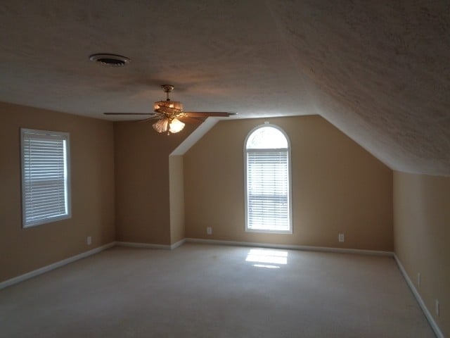 Building Photo - 2418 Taylor Close