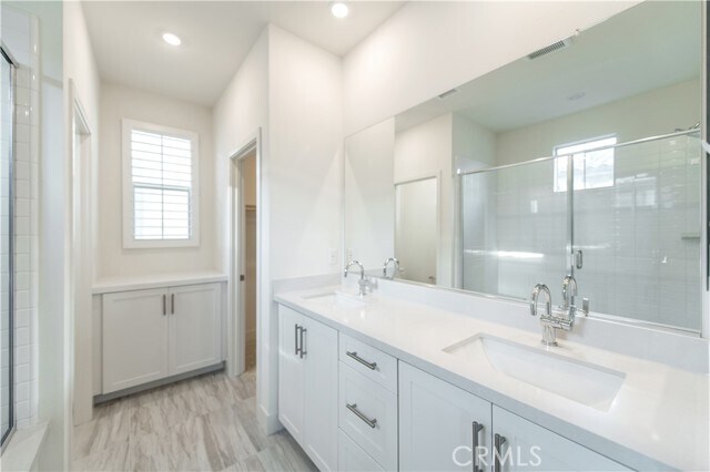 Building Photo - 31983 Paseo Bridal