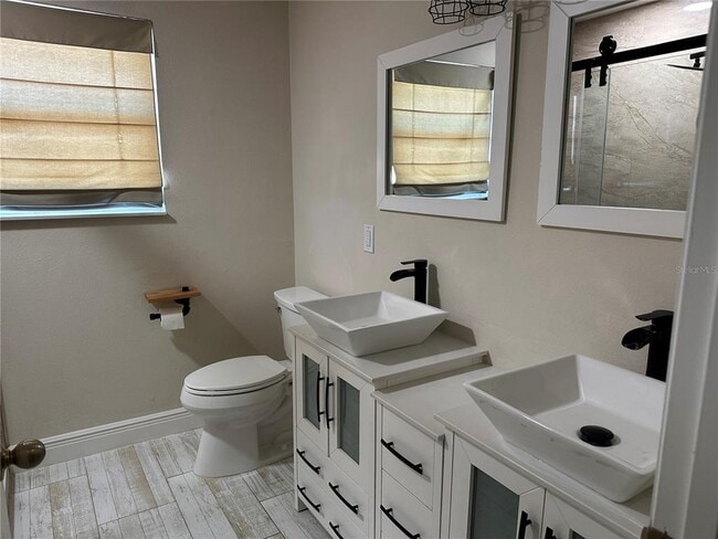 Building Photo - 4150 Vanern Way