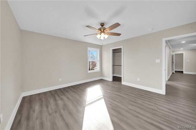 Building Photo - 15401 Adelay Ct