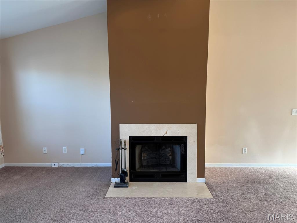 Building Photo - 733 Pecan Hill Dr