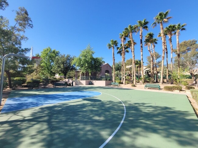 Building Photo - Beautiful 4 Bedroom Home in Green Valley