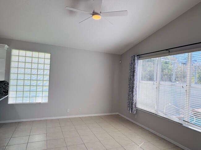 Building Photo - 9360 Cove Point Cir