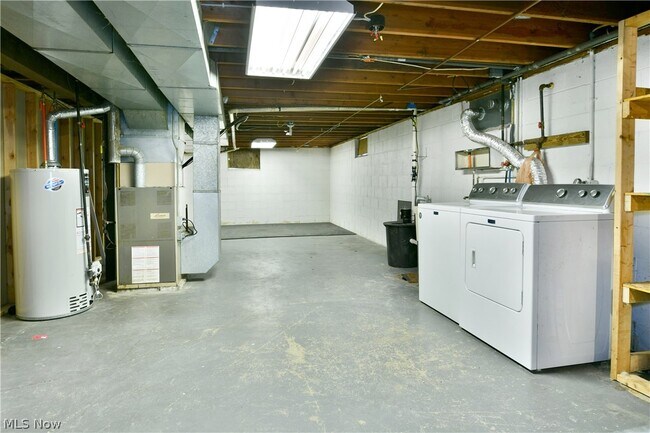 Building Photo - 5794 Merwin Chase Rd