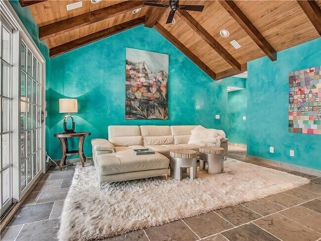 Building Photo - 1109 NW 55th St