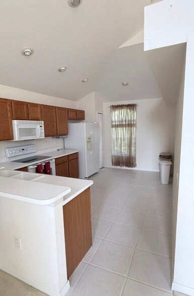 Building Photo - 4319 Balmoral Ct